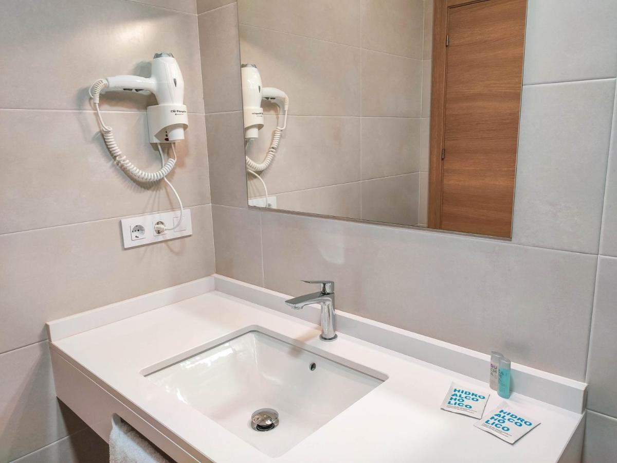 Hostal Oleo Auto Check-In Santander Exterior foto