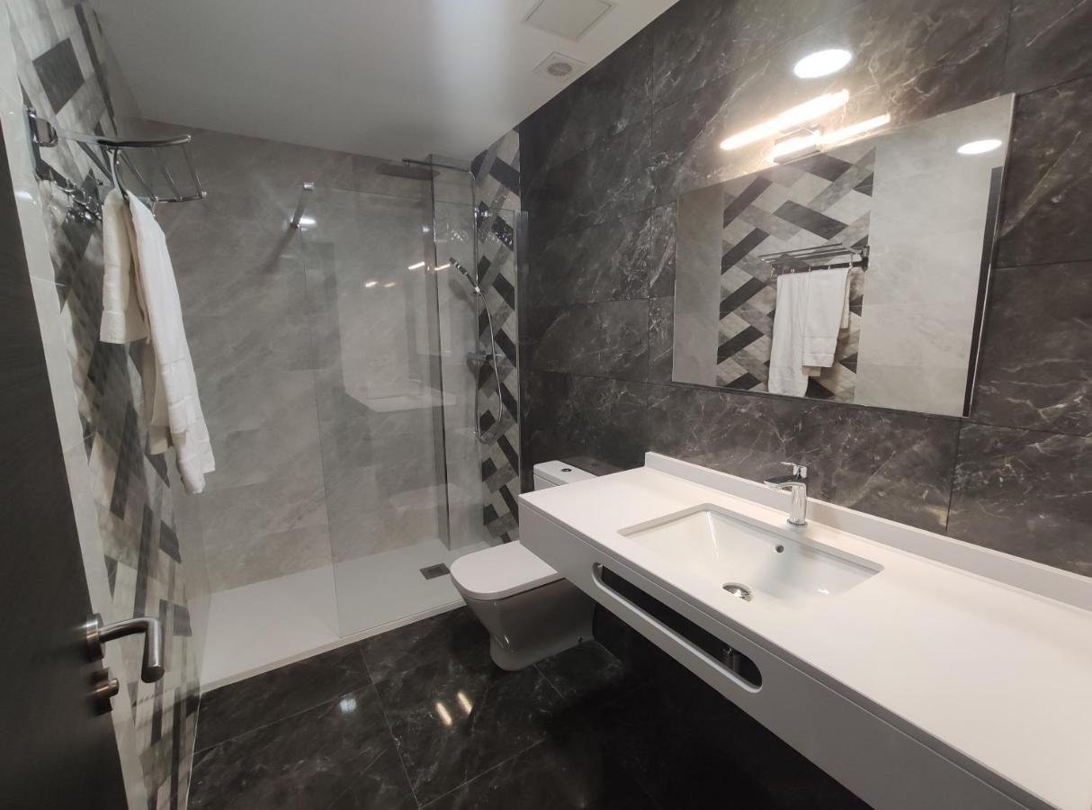 Hostal Oleo Auto Check-In Santander Exterior foto