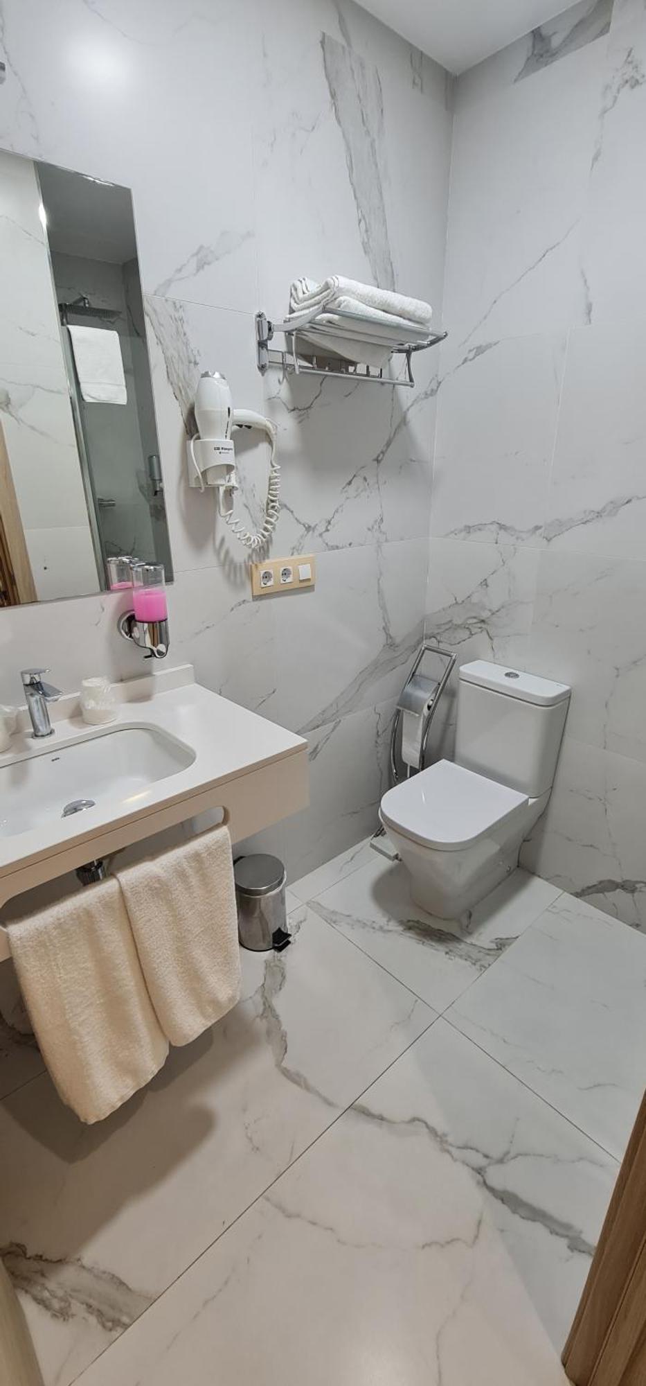 Hostal Oleo Auto Check-In Santander Exterior foto