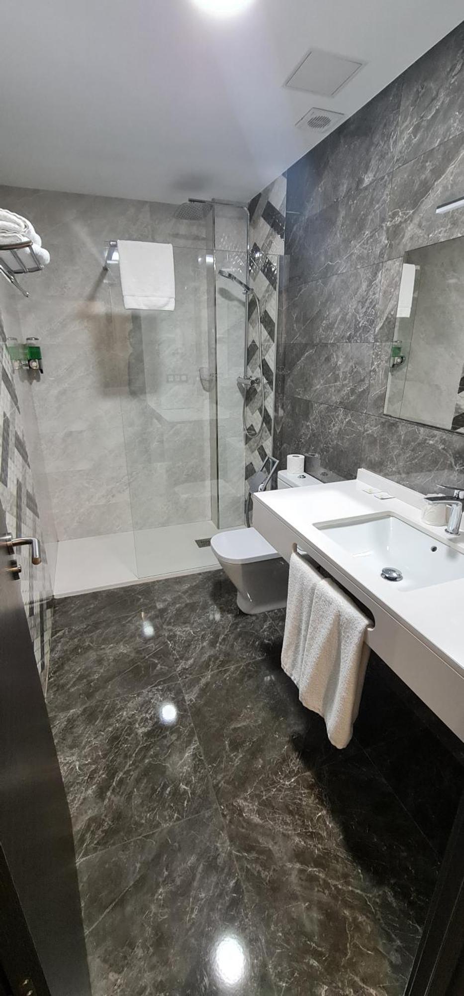 Hostal Oleo Auto Check-In Santander Exterior foto
